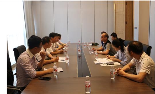 進(jìn)企業(yè) 送政策 ——五象新區(qū)管委會(huì)投促局到南寧五象總部基地項(xiàng)目開展企業(yè)扶持政策宣傳